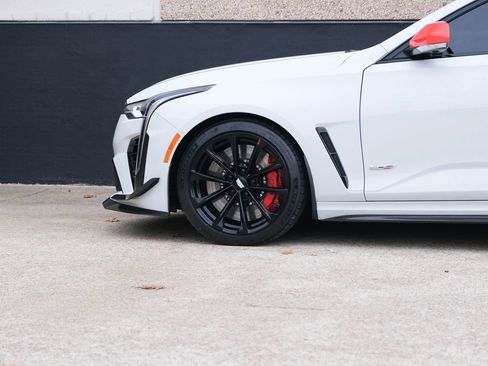 Used 2022 Cadillac CT4 V Blackwing w/ Carbon Fiber 1 Package image 9