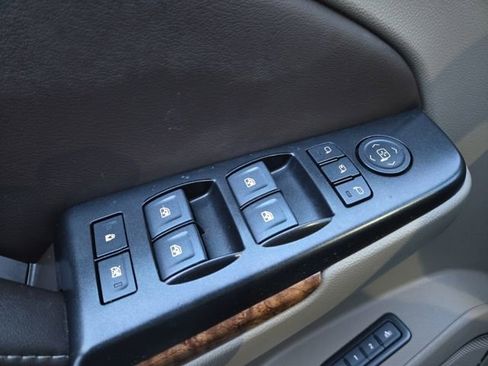 Used 2017 Chevrolet Tahoe Premier image 21