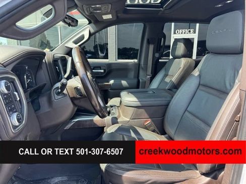 Used 2021 GMC Sierra 1500 Denali w/ Denali Ultimate Package AWD/4WD image 9