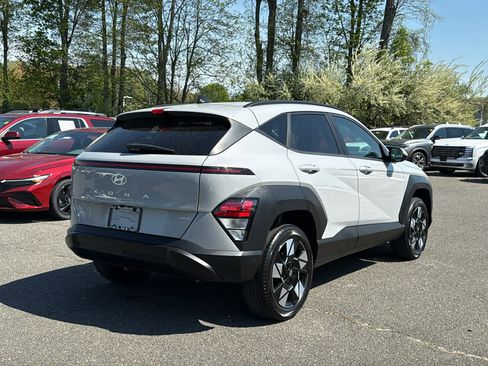 Used 2024 Hyundai Kona SEL AWD/4WD image 6