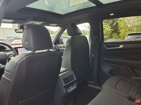 New 2026 Volkswagen Atlas Cross Sport SEL R-Line AWD/4WD image 11