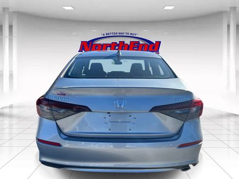 Used 2025 Honda Civic Sport image 4