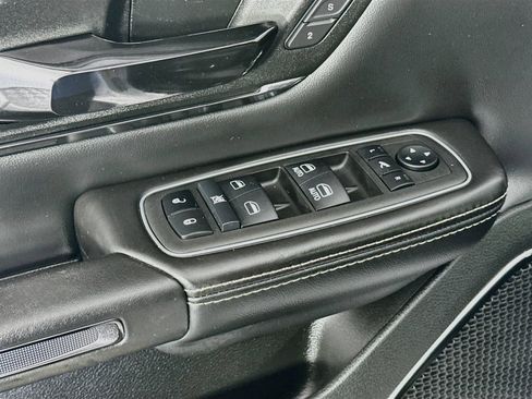 Used 2023 RAM 1500 Limited AWD/4WD image 18