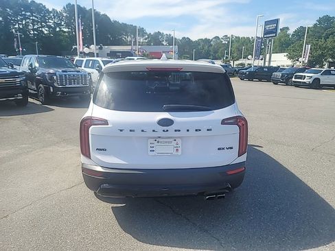 Used 2021 Kia Telluride EX w/ EX Premium Package AWD/4WD image 6