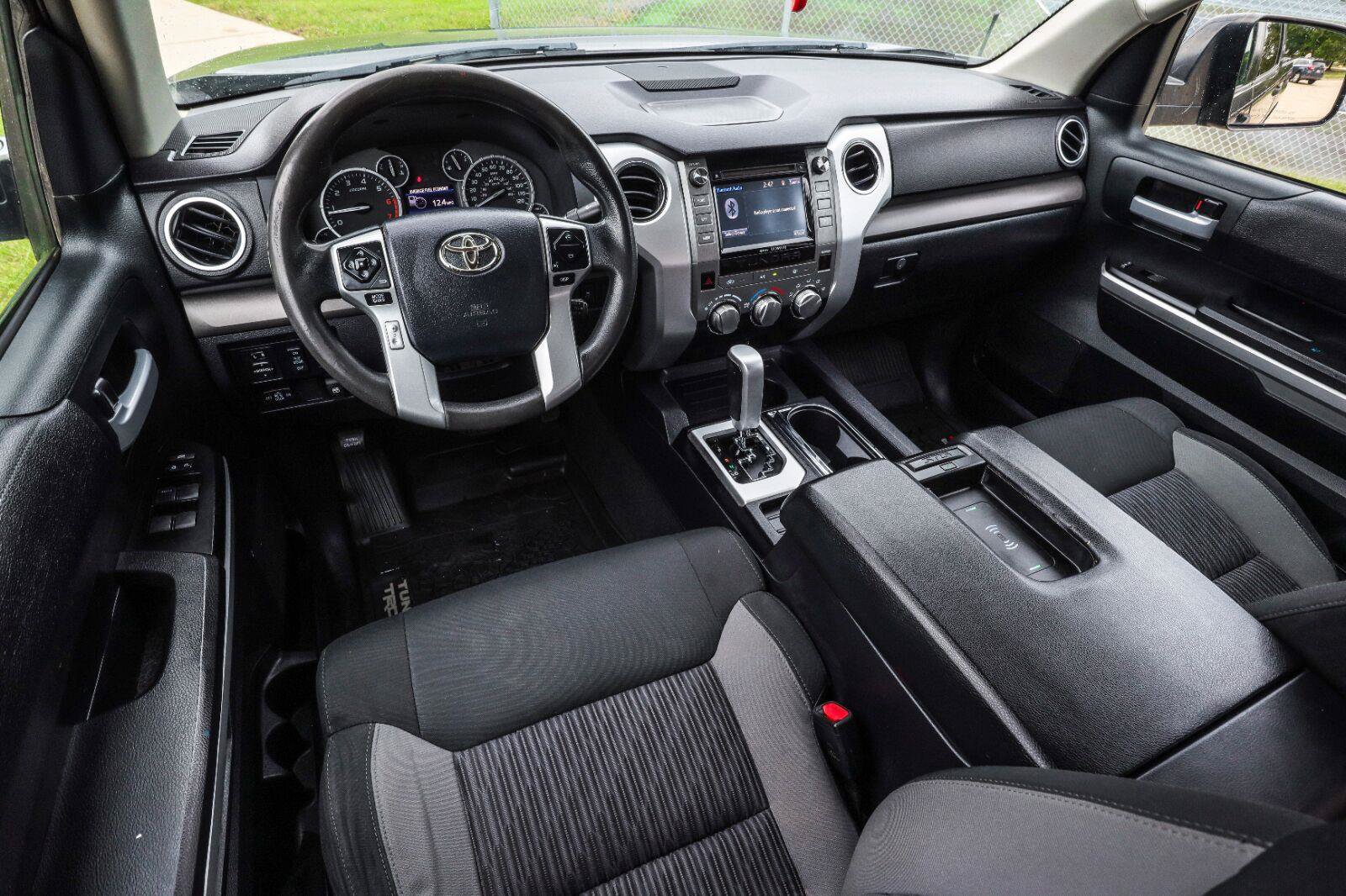 Used 2017 Toyota Tundra SR5 RWD image 22