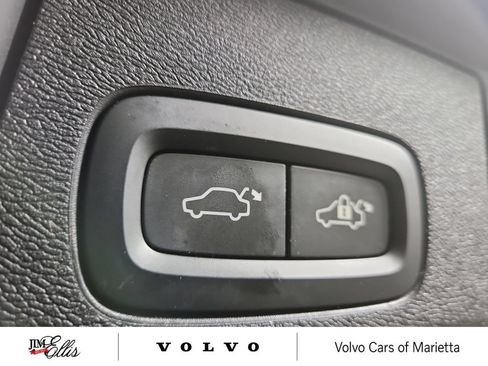 Used 2019 Volvo XC60 T8 R-Design w/ Protection Package Premier AWD/4WD image 11