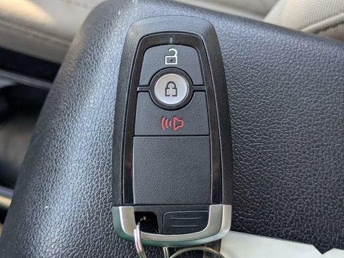 Used 2019 Ford EcoSport SE FWD image 33