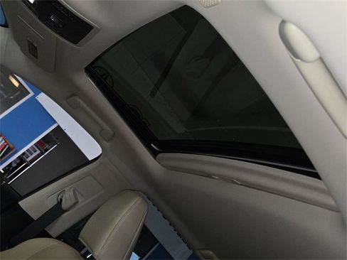 Used 2022 Lexus RX 450hL Luxury w/ Cold Area Package (CT) image 22