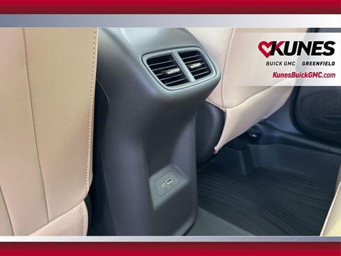 New 2026 Buick Envision Preferred image 36