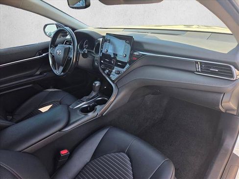 Used 2023 Toyota Camry SE w/ Convenience Package FWD image 17
