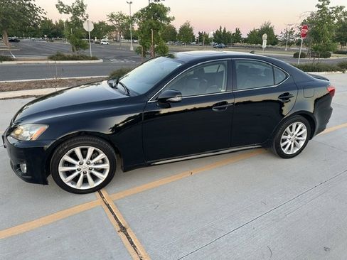 Used 2010 Lexus IS 250 RWD image 2