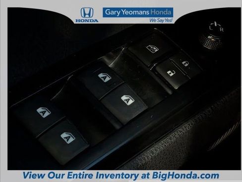 Used 2018 Toyota Camry LE FWD image 22