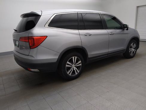 Used 2017 Honda Pilot EX image 10