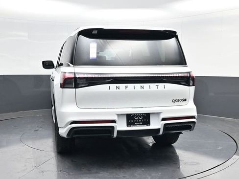 New 2026 INFINITI QX80 4WD image 4