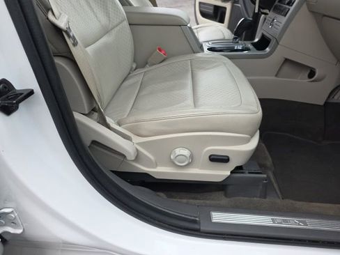 Used 2010 Ford Flex Limited AWD/4WD image 38