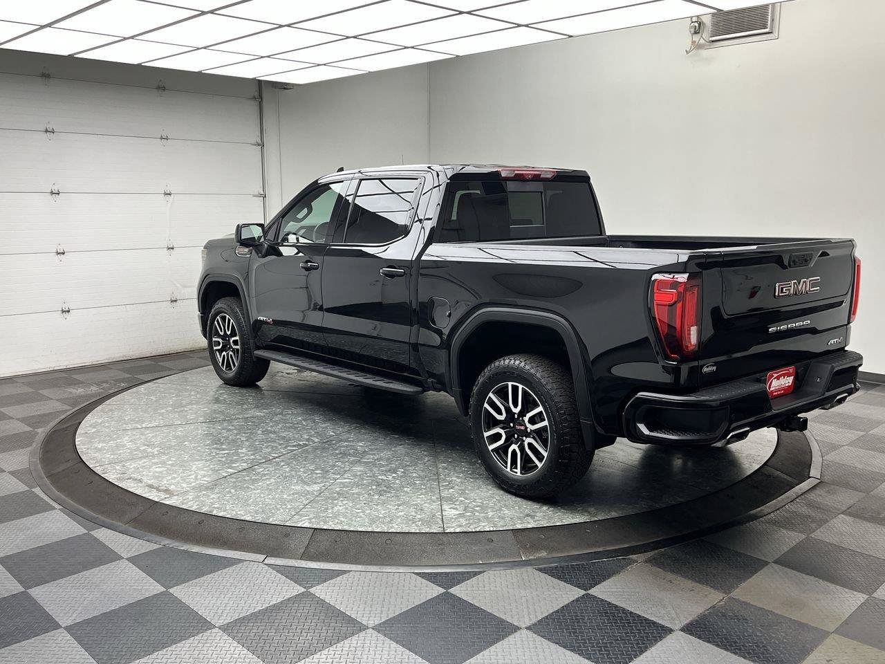 Certified 2025 GMC Sierra 1500 AT4 w/ Technology Package AWD/4WD image 2