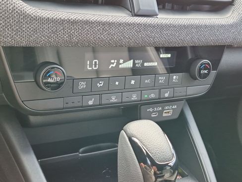 Certified 2026 Subaru Outback Limited AWD/4WD image 26