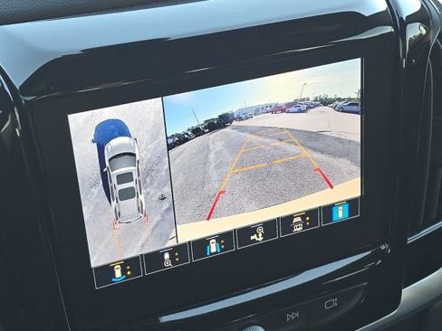 Used 2023 Chevrolet Traverse RS w/ LPO, Floor Liner Package image 39