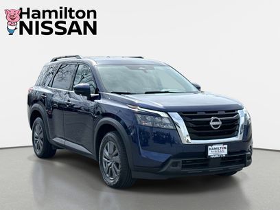 Used 2025 Nissan Pathfinder SV