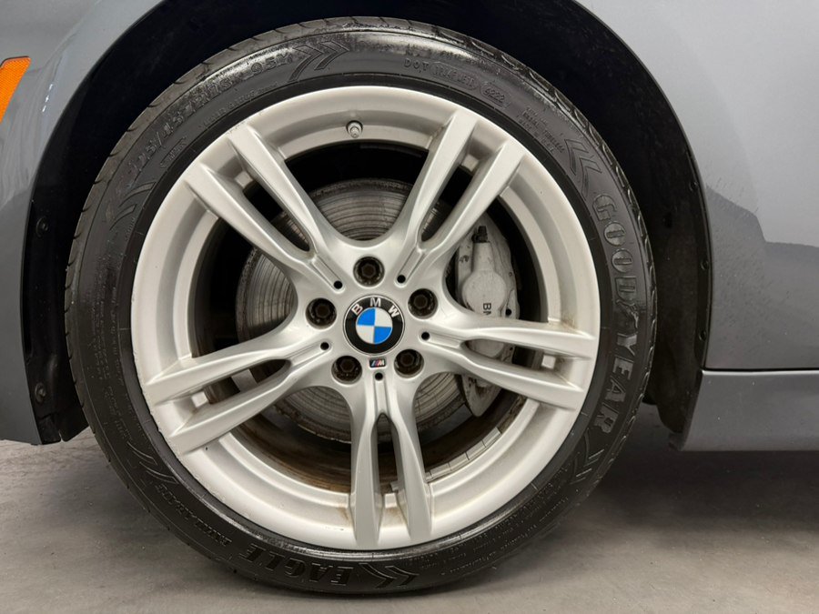 Used 2015 BMW 335i xDrive Sedan w/ M Sport AWD/4WD image 69