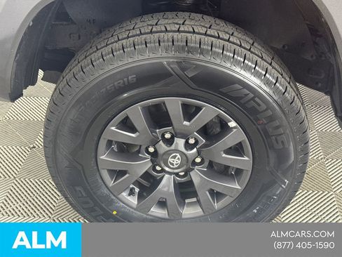 Used 2023 Toyota Tacoma SR5 AWD/4WD image 15