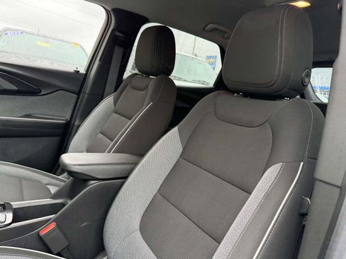 Certified 2023 Chevrolet TrailBlazer LT FWD image 9