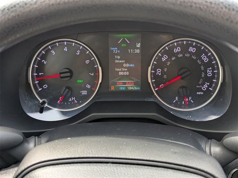 Used 2022 Toyota RAV4 XLE image 23