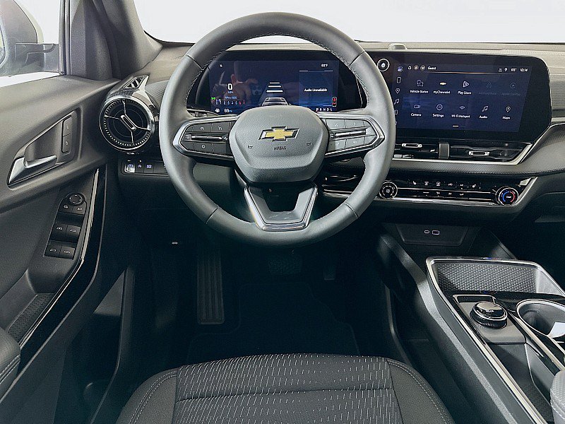 Used 2026 Chevrolet Equinox LT FWD image 10