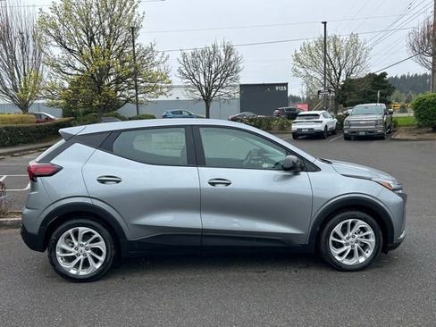 New 2027 Chevrolet Bolt LT w/ Comfort Package image 9