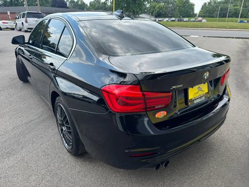 Used 2018 BMW 330i xDrive Sedan w/ Convenience Package AWD/4WD image 6