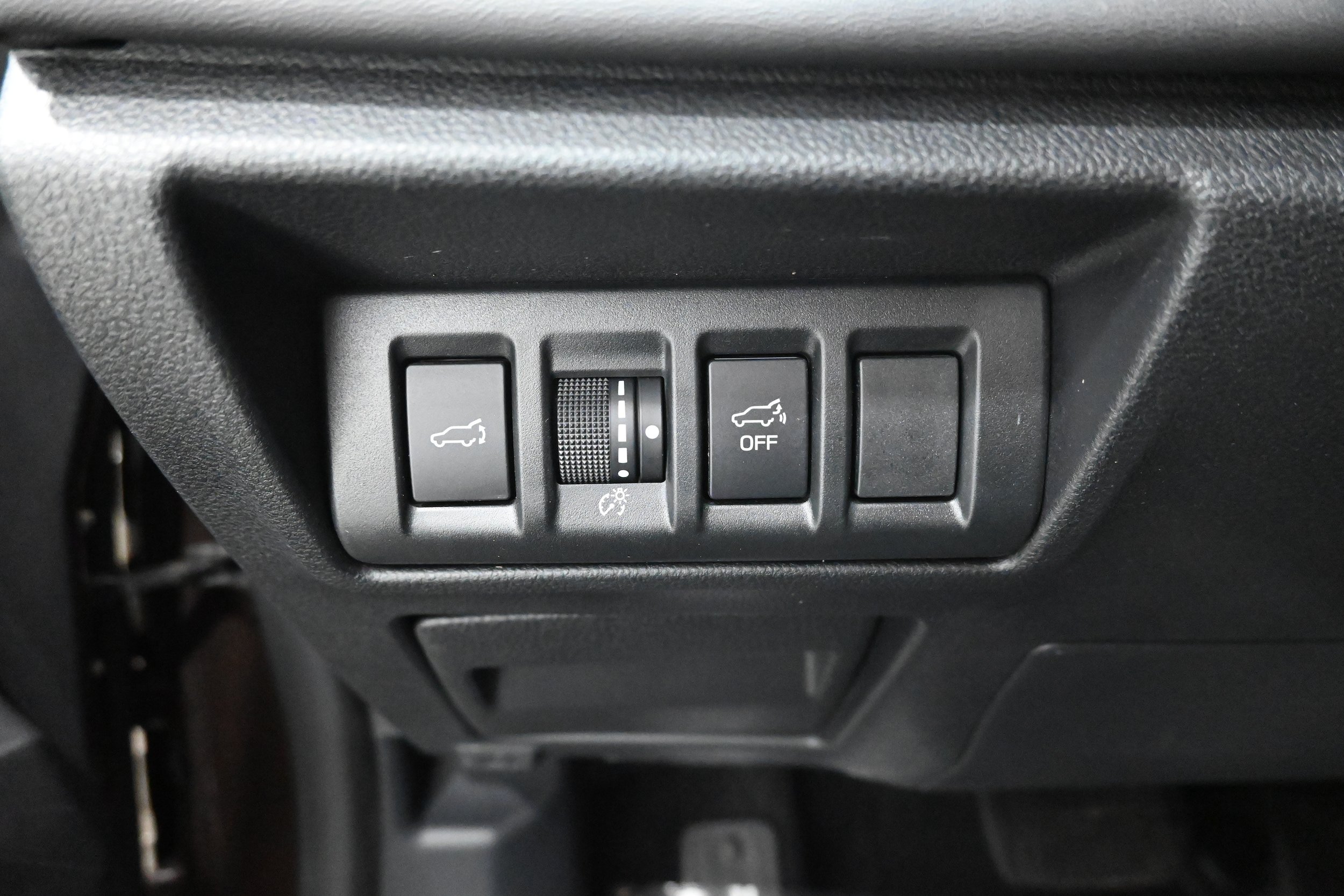 Used 2020 Subaru Outback Limited AWD/4WD image 7