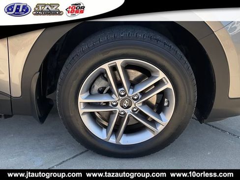 Used 2018 Hyundai Santa Fe Sport w/ 2.4L Value Package 02 FWD image 9