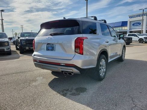 Used 2025 Hyundai Palisade SEL FWD image 6