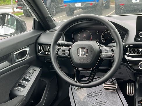 Used 2025 Honda Civic Sport image 21