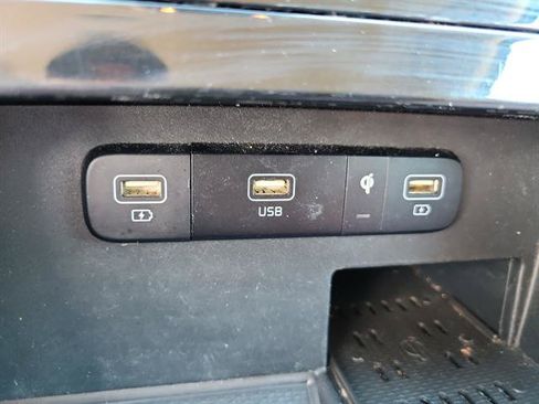 Used 2022 Kia Carnival SX FWD image 15