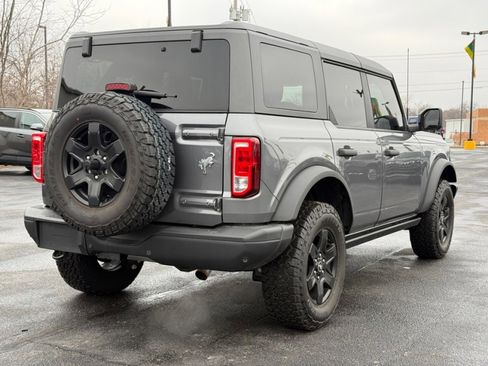 Used 2024 Ford Bronco Black Diamond image 8