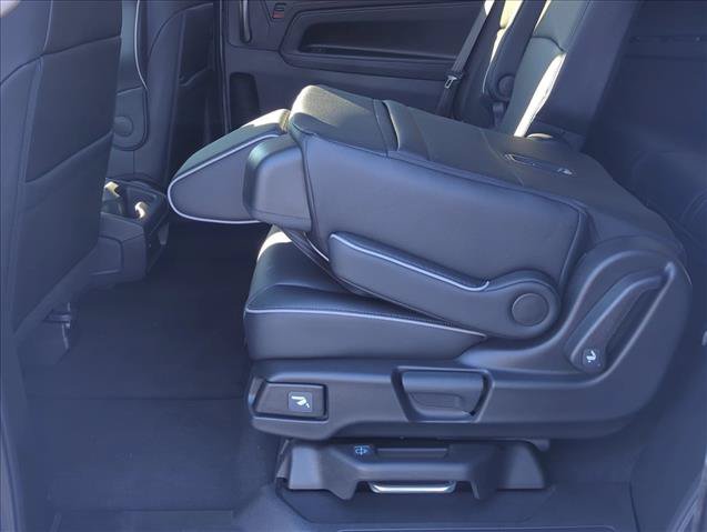 New 2026 Honda Odyssey Touring image 4