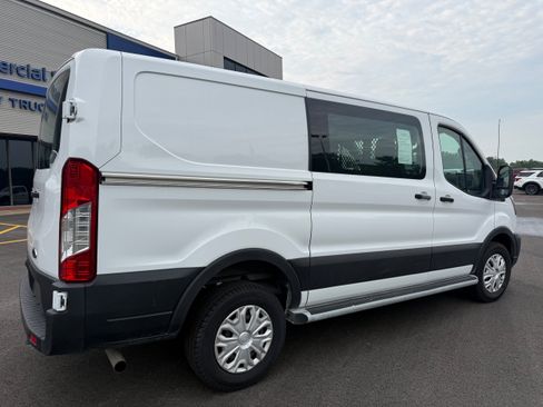 Used 2024 Ford Transit 250 Low Roof w/ Exterior Upgrade Package RWD image 8