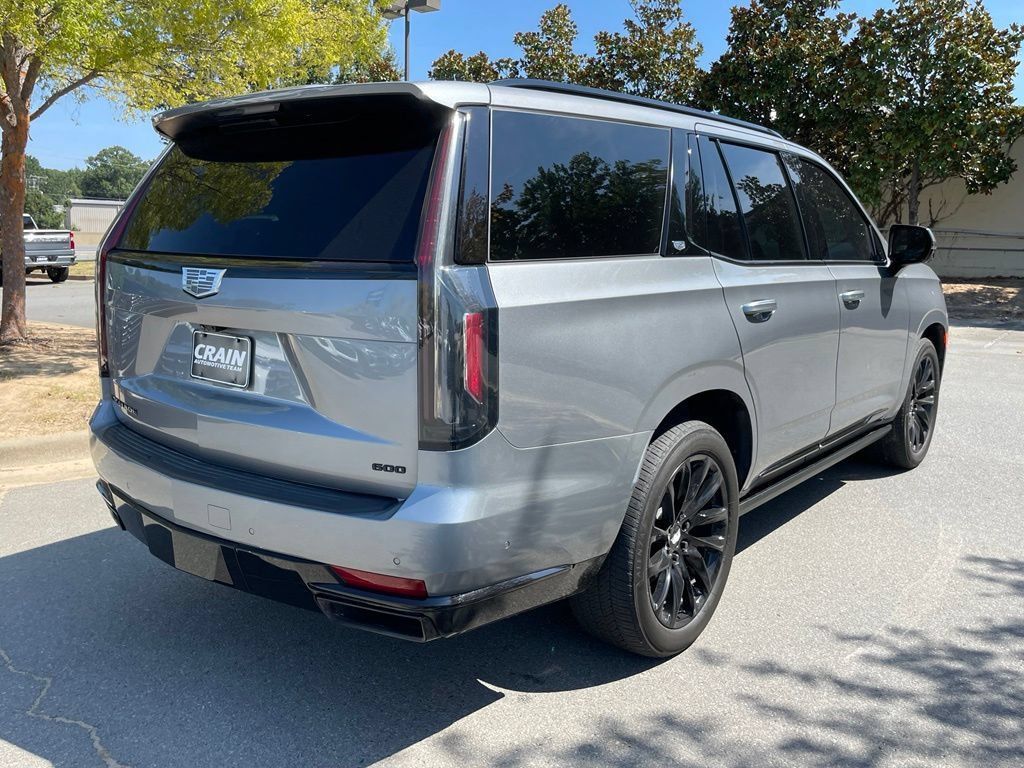 Used 2023 Cadillac Escalade Sport Platinum w/ LPO, ONYX Package AWD/4WD image 16