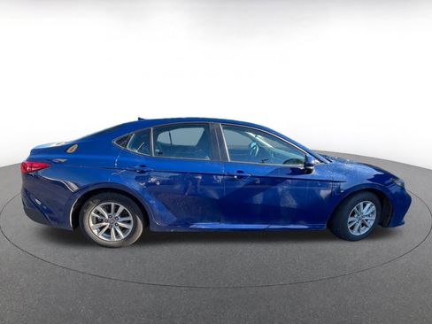 Used 2025 Toyota Camry LE image 8