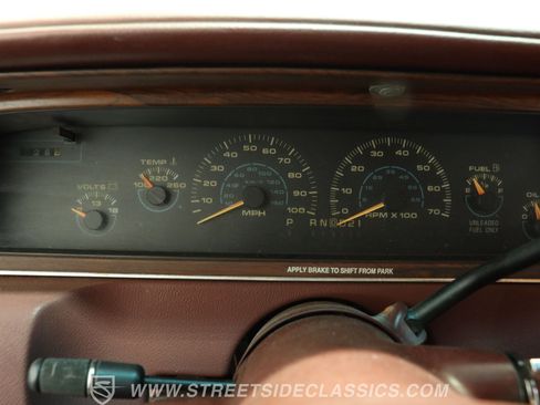Used 1992 Oldsmobile Custom Cruiser RWD image 38