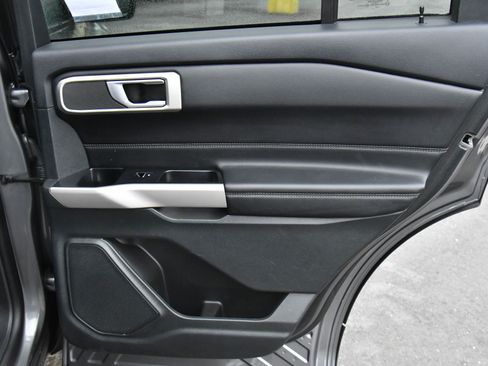 Used 2023 Ford Explorer XLT w/ Equipment Group 202A image 42