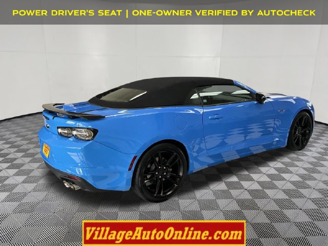Used 2022 Chevrolet Camaro LT w/ RS Package RWD image 4