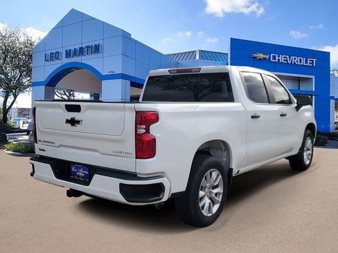 New 2026 Chevrolet Silverado 1500 Custom image 3