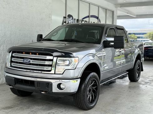 Used 2013 Ford F150 Lariat w/ Luxury Equipment Group image 2