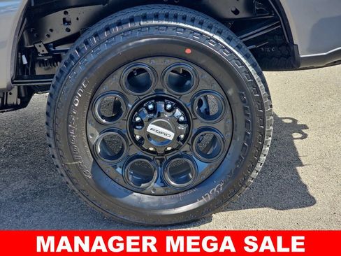 New 2026 Ford F250 Lariat w/ Black Appearance Package AWD/4WD image 37