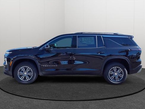 New 2026 Chevrolet Traverse LT w/ LPO, Floor Liner Package FWD image 2