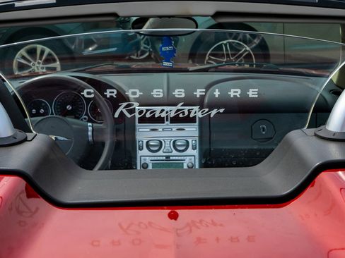 Used 2008 Chrysler Crossfire Limited RWD image 39