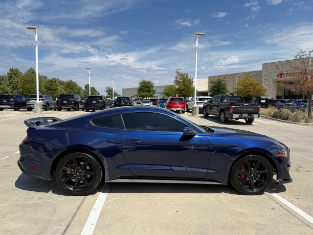 Used 2018 Ford Mustang GT w/ Black Accent Pkg RWD image 5
