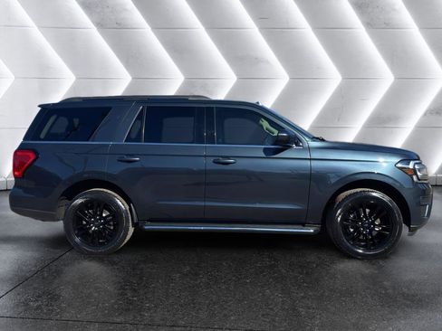 Used 2023 Ford Expedition XLT image 8